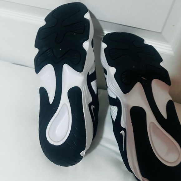 Nike Tech Hera, specifically the White/Black colorway (Style Code: FJ9532-101). - Picture 4 of 4